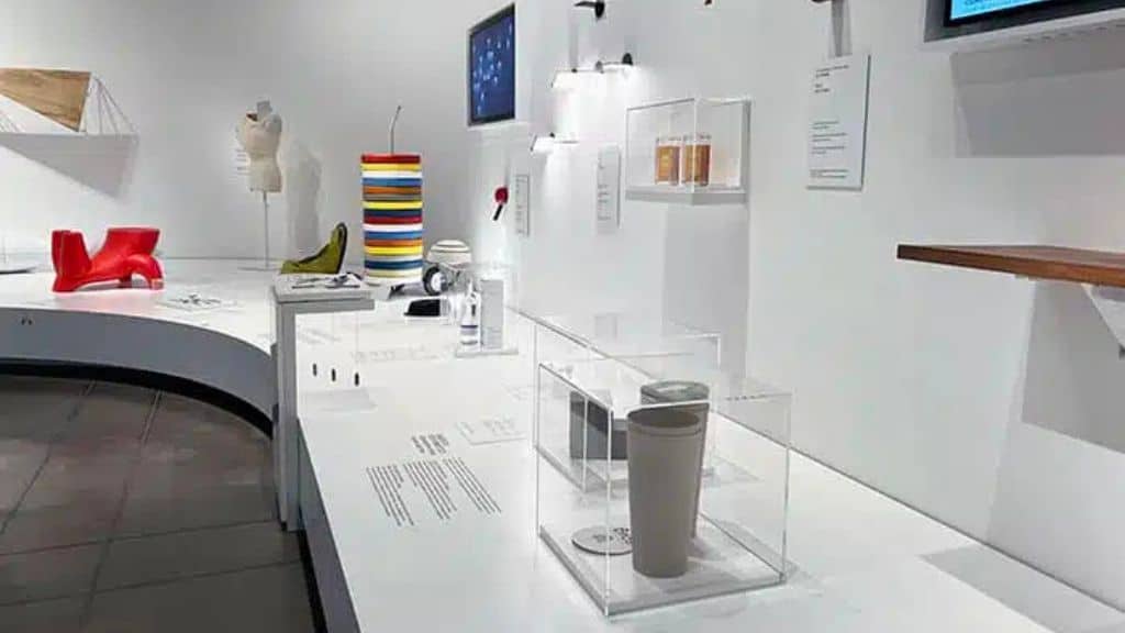 Bios Urn Blog: The Bios Urn® is featured in the "Objectes Comuns" exhibition in the Design Museum of Barcelona